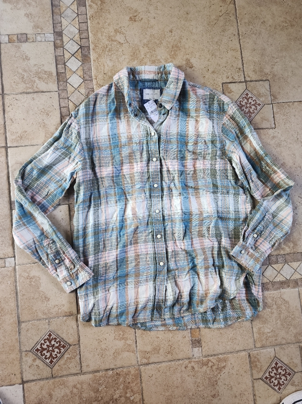 American Eagle Outfitters Blue and Brown Plaid Button-Up Shirt